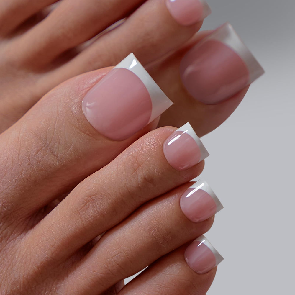 BTArtboxnails XCOATTIPS pre-coated base and primer streamline at-home extensions.