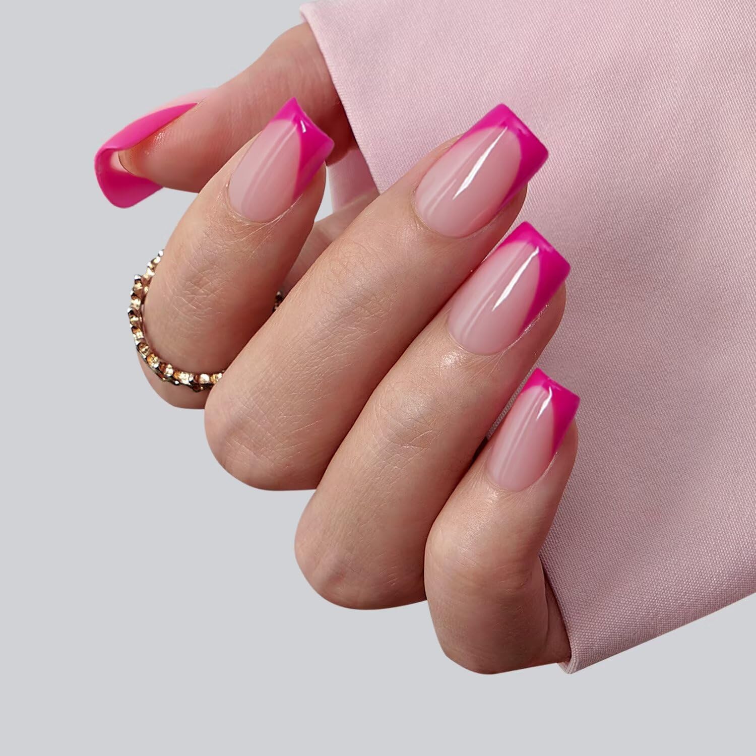 BTArtboxnails XCOATTIPS short-square nails highlight natural look and comfort