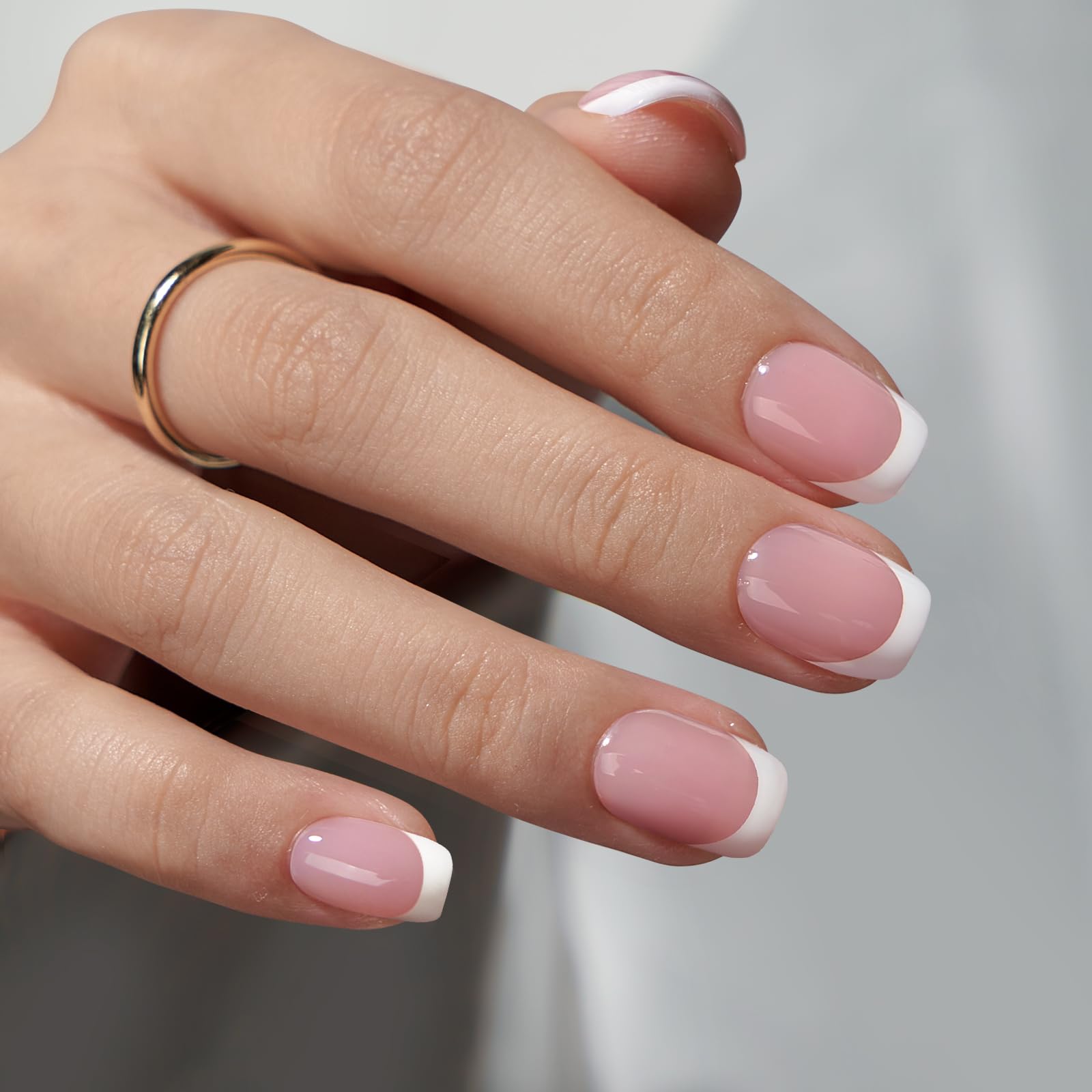 BTArtboxnails XCOATTIPS tips application demonstrates quick, durable French tips at home.