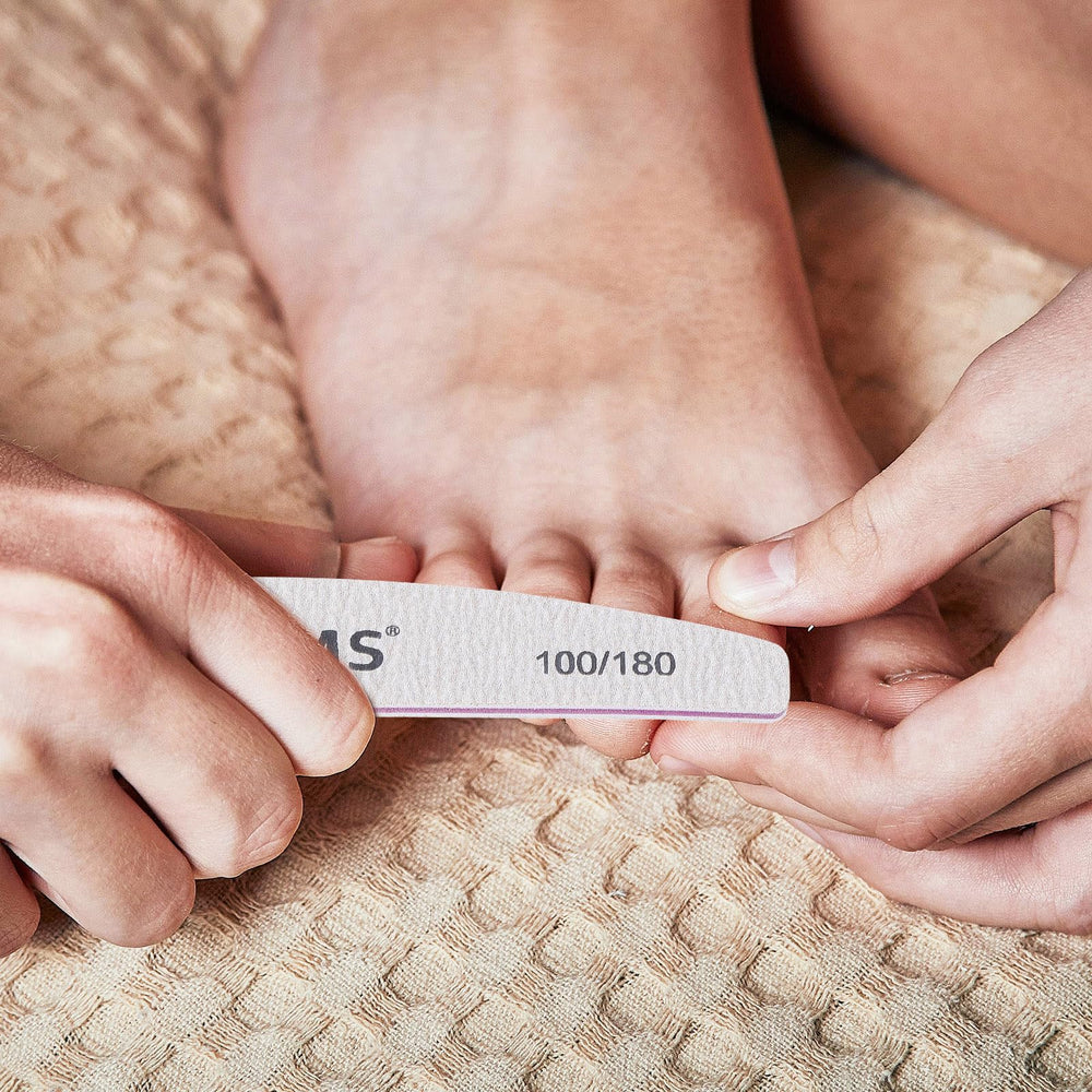 BTYMS comfortable-grip nail file provides precise control during filing