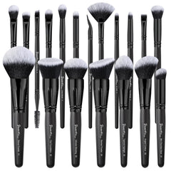 Bueart Design 19Pcs ultra-soft powder brush for smooth, even application.