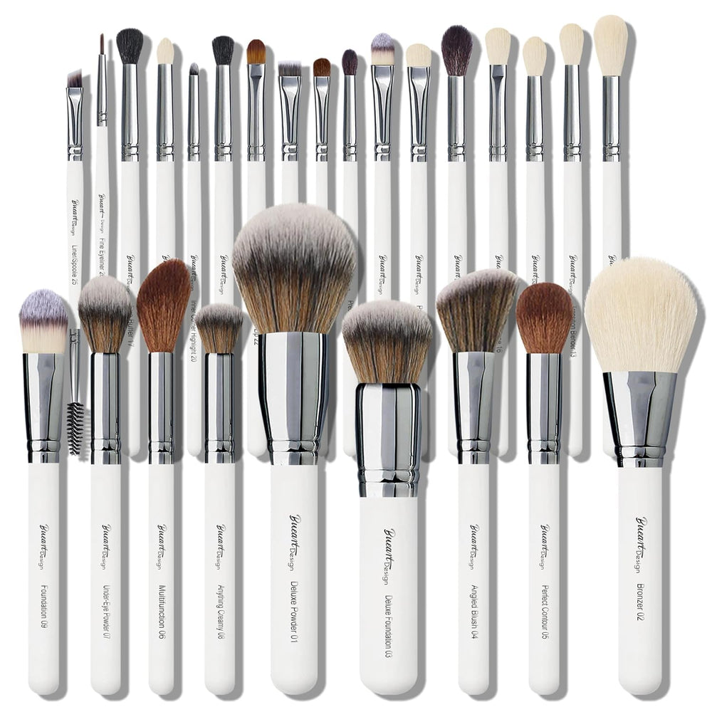 Bueart Design 26-piece makeup brush set enables versatile, professional-quality makeup application.
