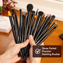 Bueart Design foundation brush delivers even coverage for a natural-looking base