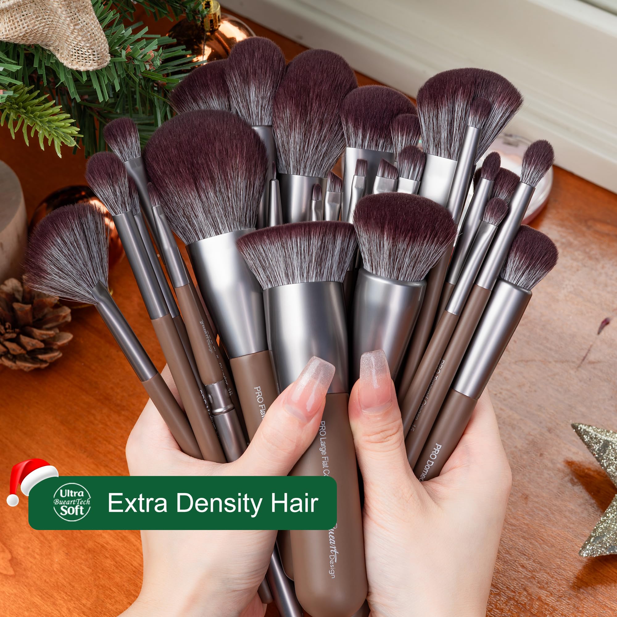Bueart Design vegan hair closeup, ultra-soft fibers for precise pigment pickup.