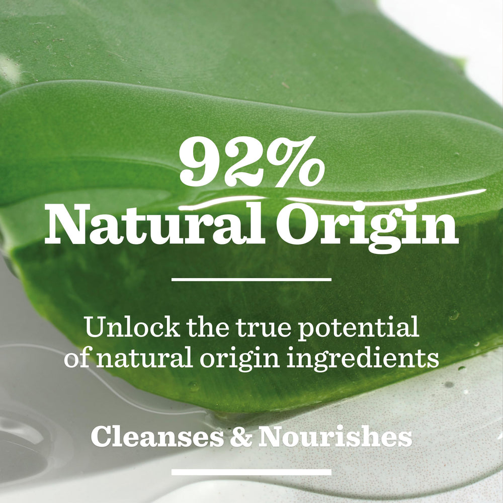 Bulldog aloe vera moisture swatch highlighting natural origin formula
