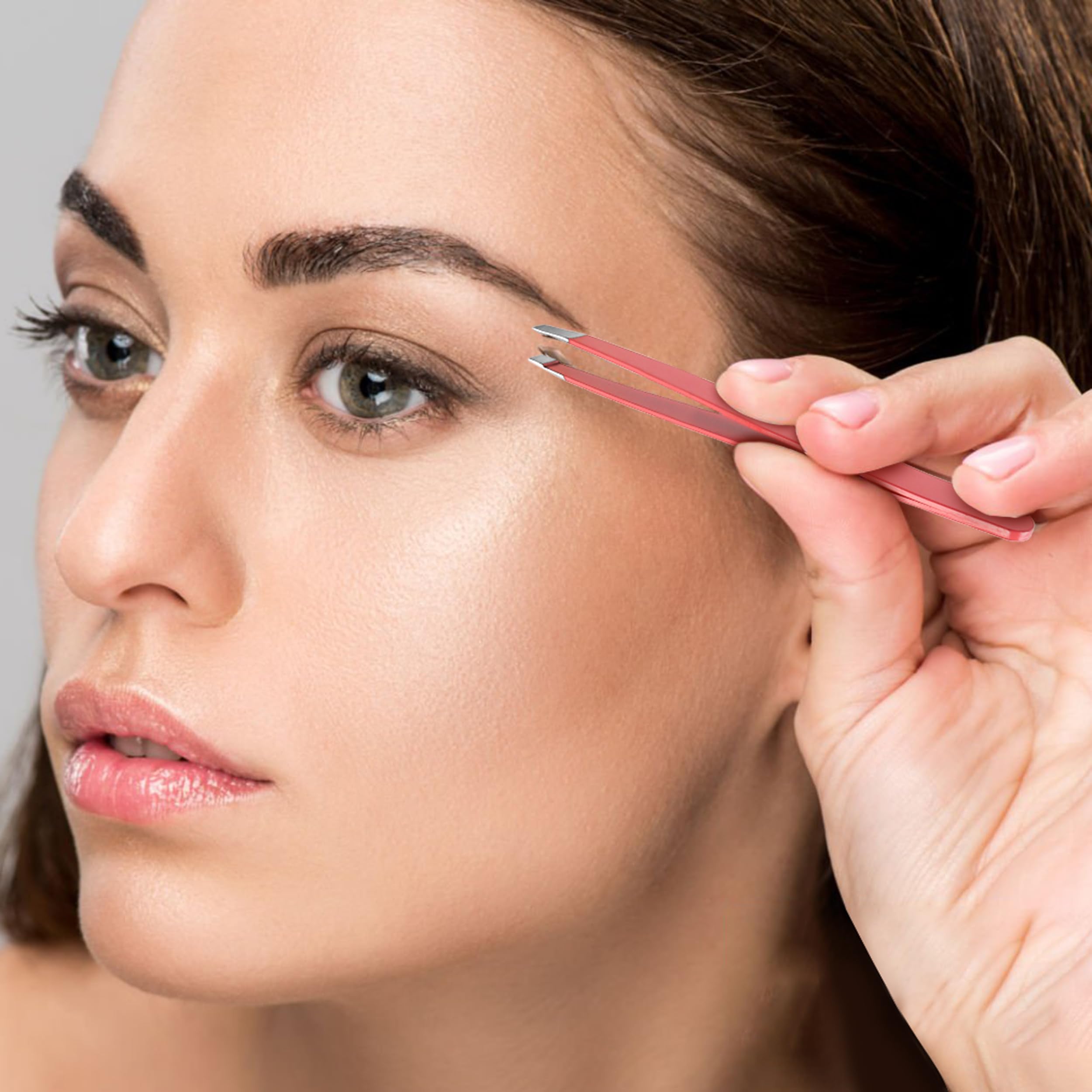 BuleVina pink duo set makes a charming gift for beauty lovers.