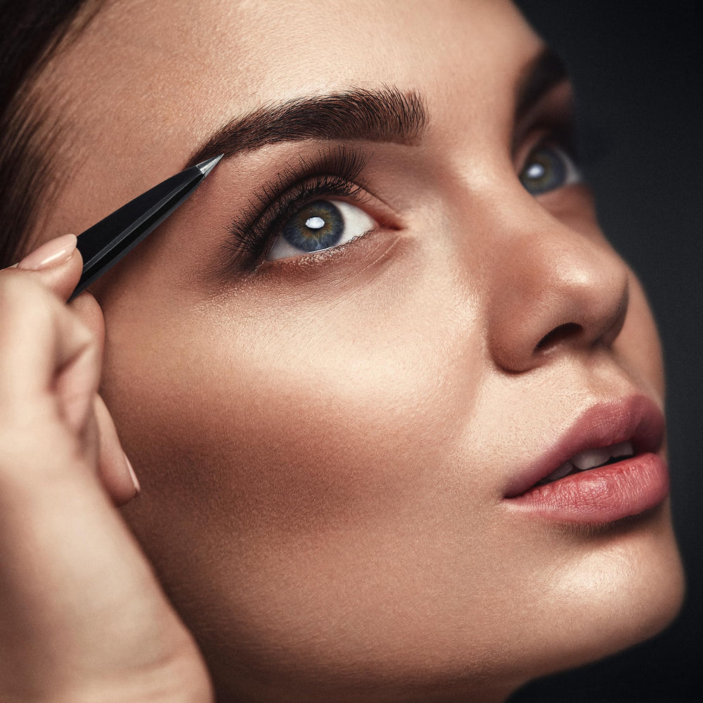 By MILLY pointed tweezers ideal for eyebrow and chin hair grooming