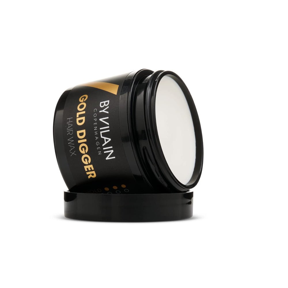 By Vilain Gold Digger matte finish on hair for clean cut look