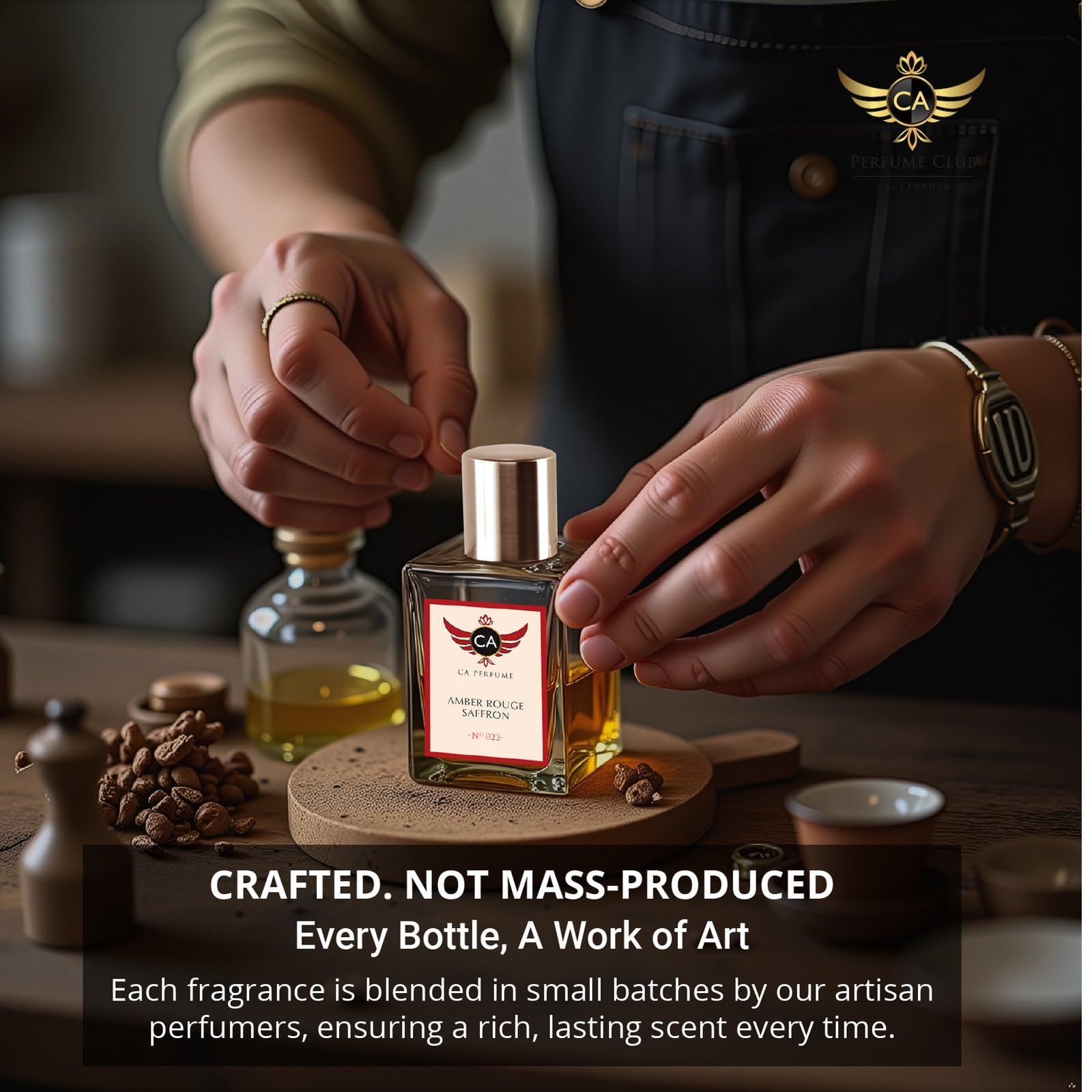 CA Perfume Amber Rouge Saffron: textura suave al aplicar.