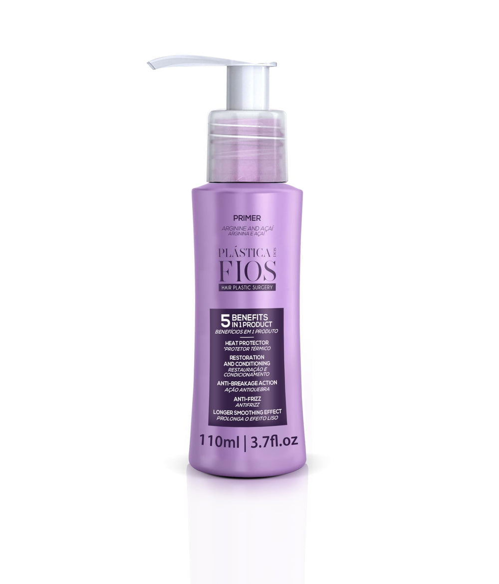 CADIVEU Plastica Dos Fios demonstrates frizz control in humid conditions.