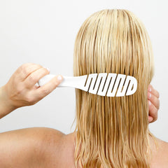 Calista Smoothie Brush ergonomic handle provides comfortable grip during use