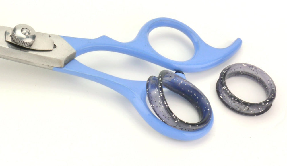 CALMING CLIPPER loose-fit no inserts image suggests open, easy reach for bigger cuts