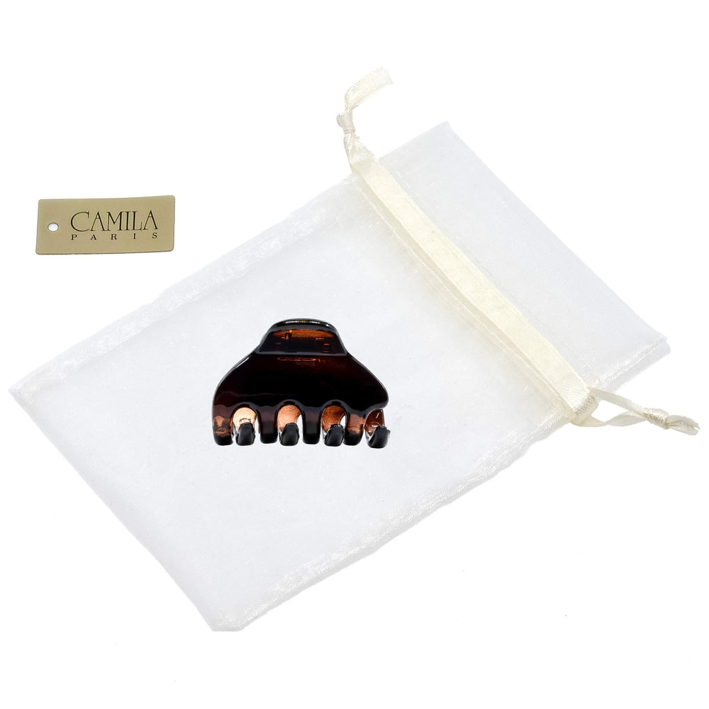 Camila Paris CP1784 clip mariposa, estilo francés decora el peinado.