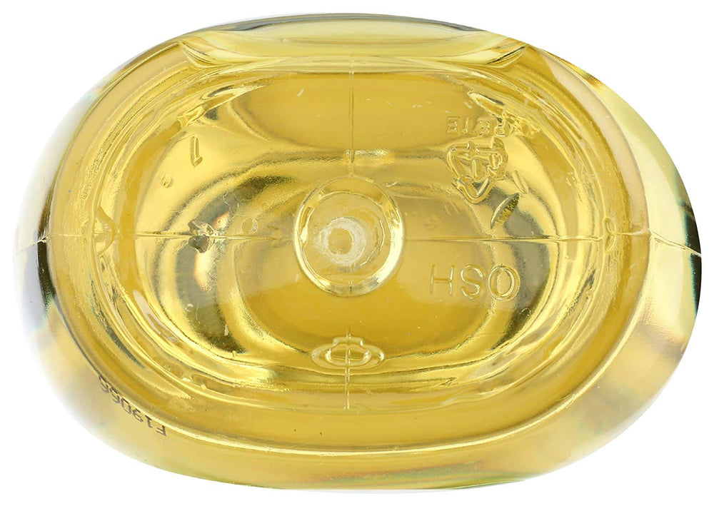 Camille Rose Herbal Tea Leave-In Oil on wet hair enhances absorption and sealing.