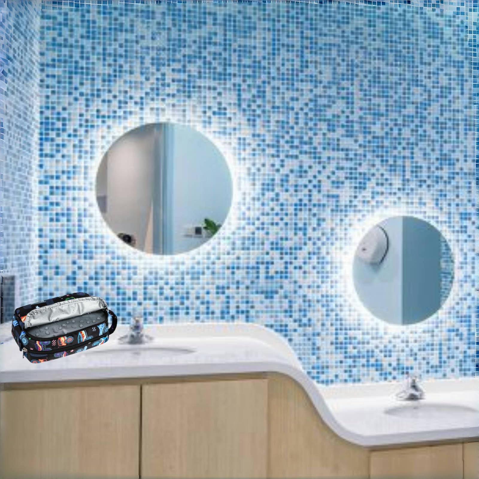 CAMTOP interior pockets separate toothbrushes and toys for easy reach.