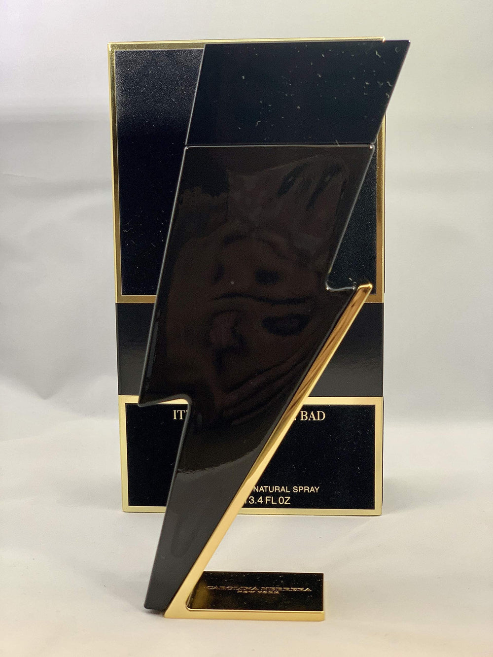 Carolina Herrera Bad Boy EDT night-out style suitable for bold social occasions.