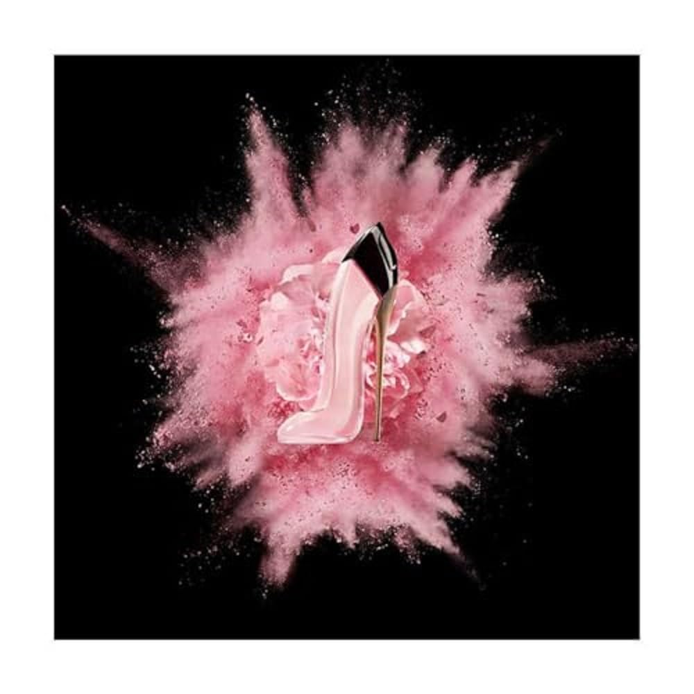 Carolina Herrera Good Girl Blush mist spray dispersing fine droplets in air