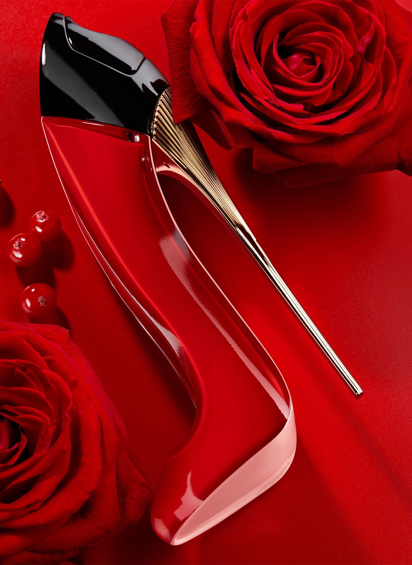 Carolina Herrera Very Good Girl EDP lifestyle image promoting confident elegance