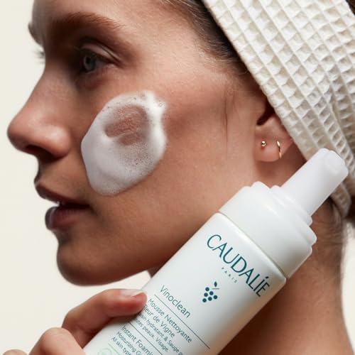 Caudalie Vinoclean Gentle Foaming Cleanser foam close-up highlights light cleansing texture