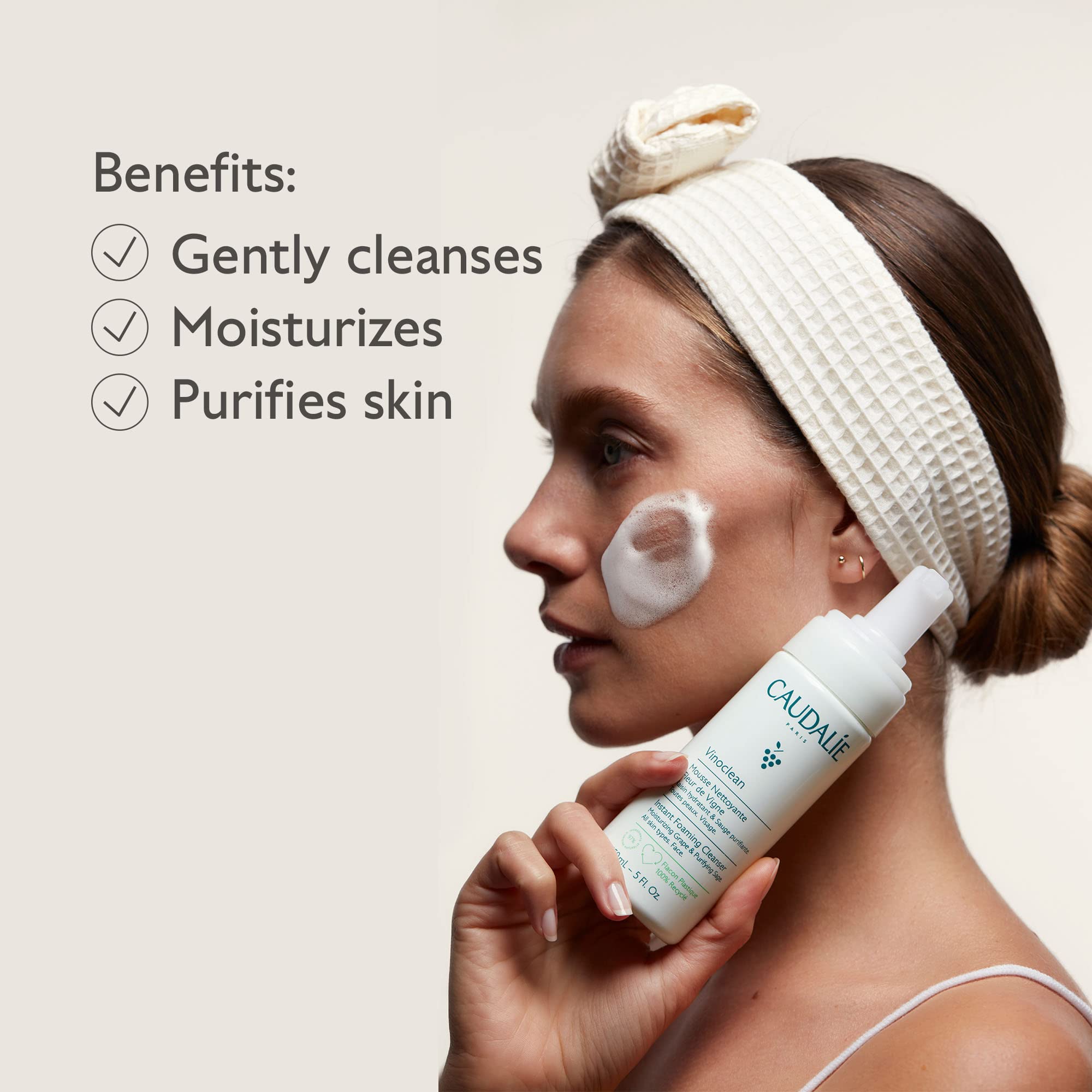 Caudalie Vinoclean two-in-one exfoliator tip image demonstrates use with Deep Cleansing Exfoliator.