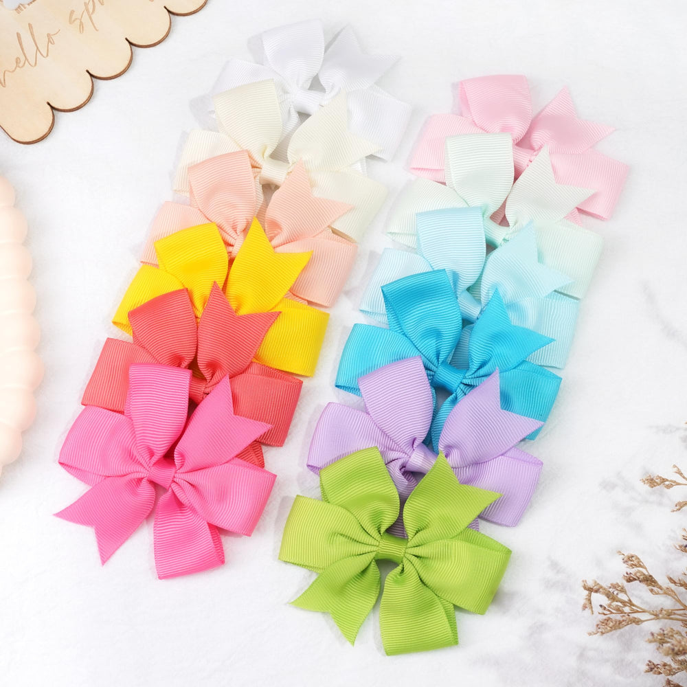 Celllot 40-colors matching bows for versatile styling options.