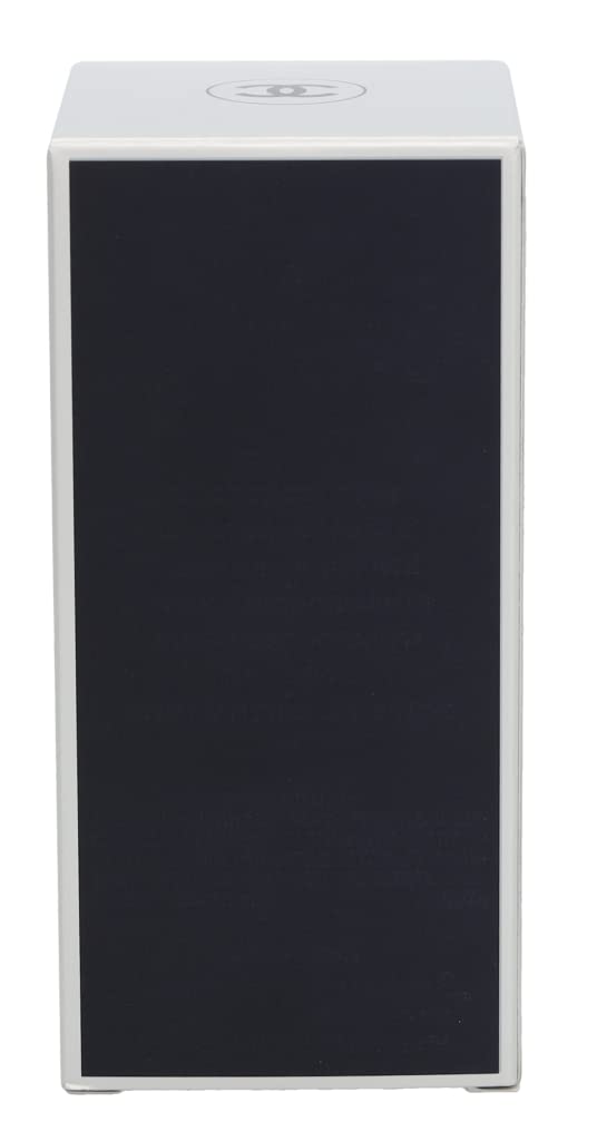 CHANEL Bleu Deodorant Stick on skin provides instant comfort and light fragrance trail