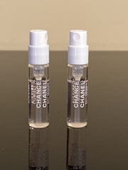 CHANEL Chance Eau Tendre spray application shot, convenient tester for daily elegance.