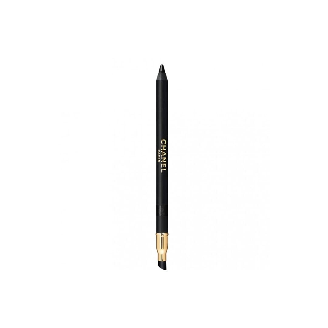 CHANEL Le Crayon Yeux 01 Noir close-up shows precise matte line.