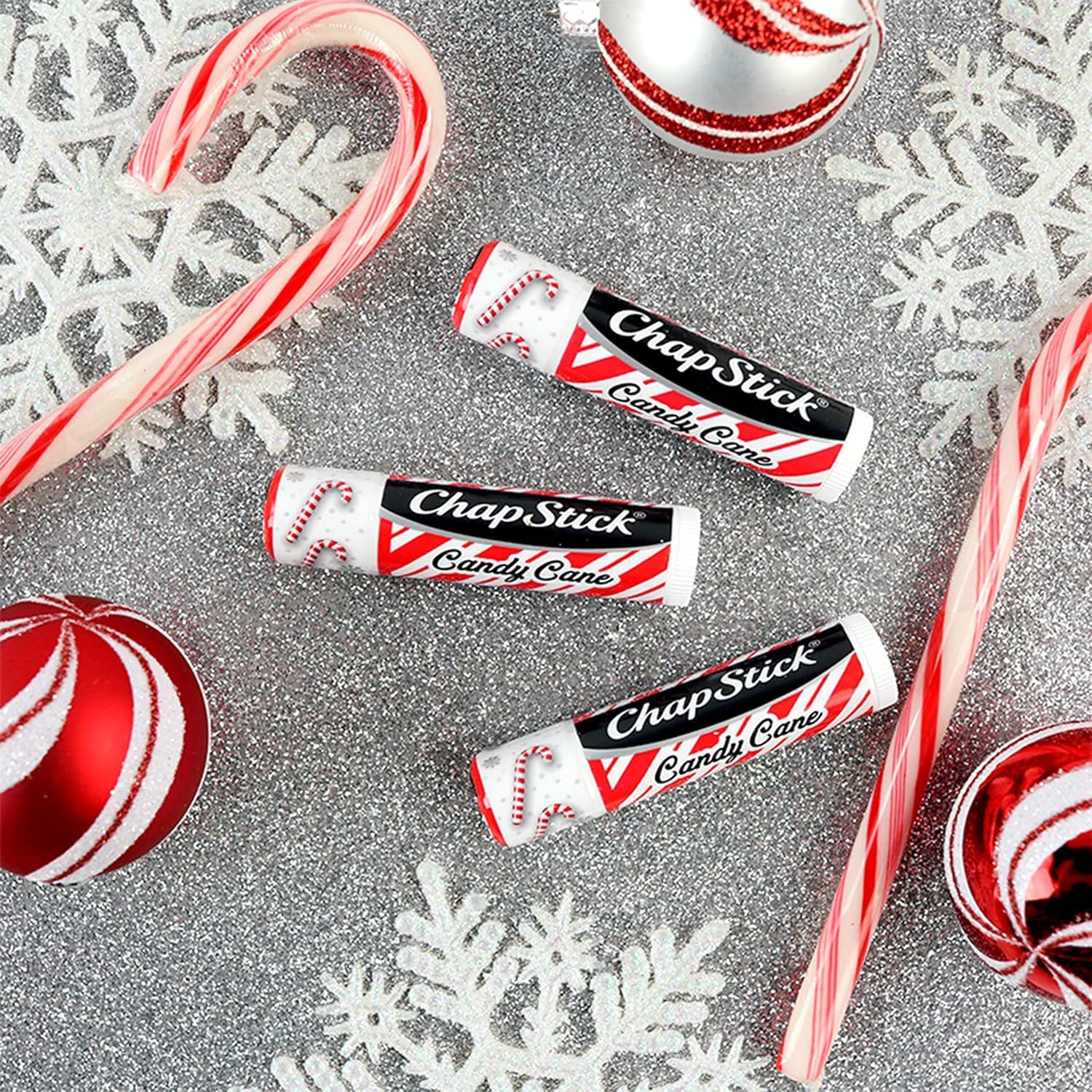 ChapStick Candy Cane: regalo perfecto para calcetines navideños.