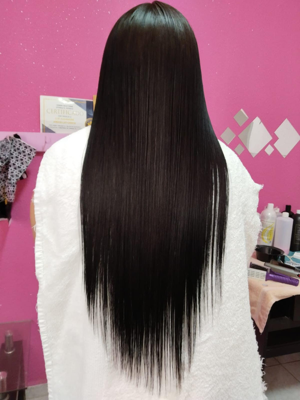 CHELLY Superior Brazilian Keratin cruelty-free logo reinforces ethical beauty choice.