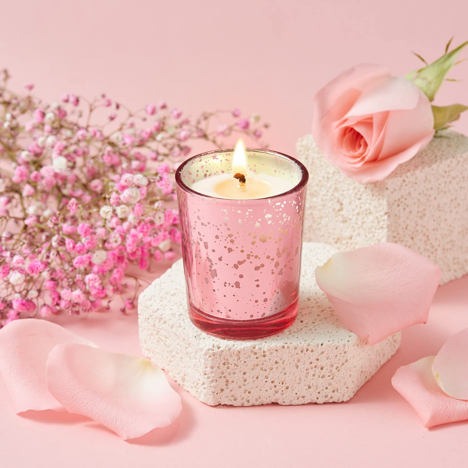 CITTA dried flowers greeting card adds a delicate touch.