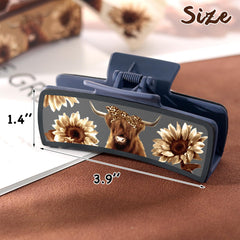 CiyvoLyeen Highland Cattle Hair Claw Clip green suits casual looks.