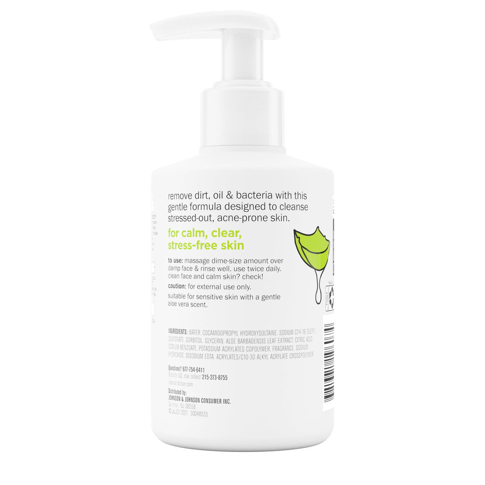 Clean & Clear Aloe Vera Gentle Facial Cleanser daily-use scene reinforces calm, clear skin potential