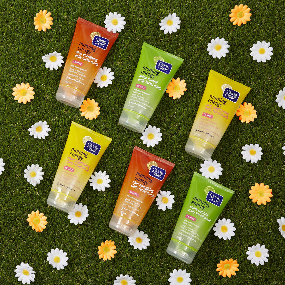 Clean & Clear Morning Energy scrub rinse-off closeup showing a refreshing finish.