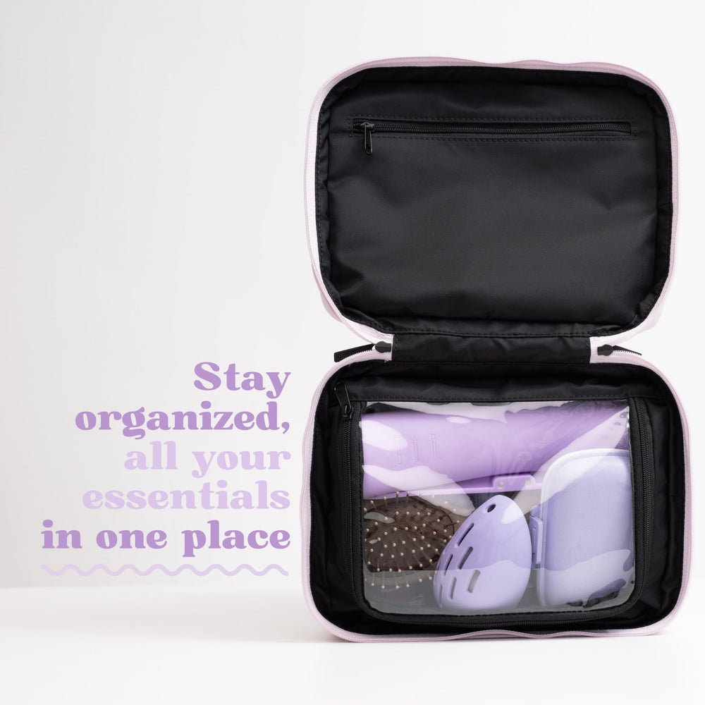 CLEAN SKIN CLUB Stain-resistant interior simplifies quick cleaning after trips