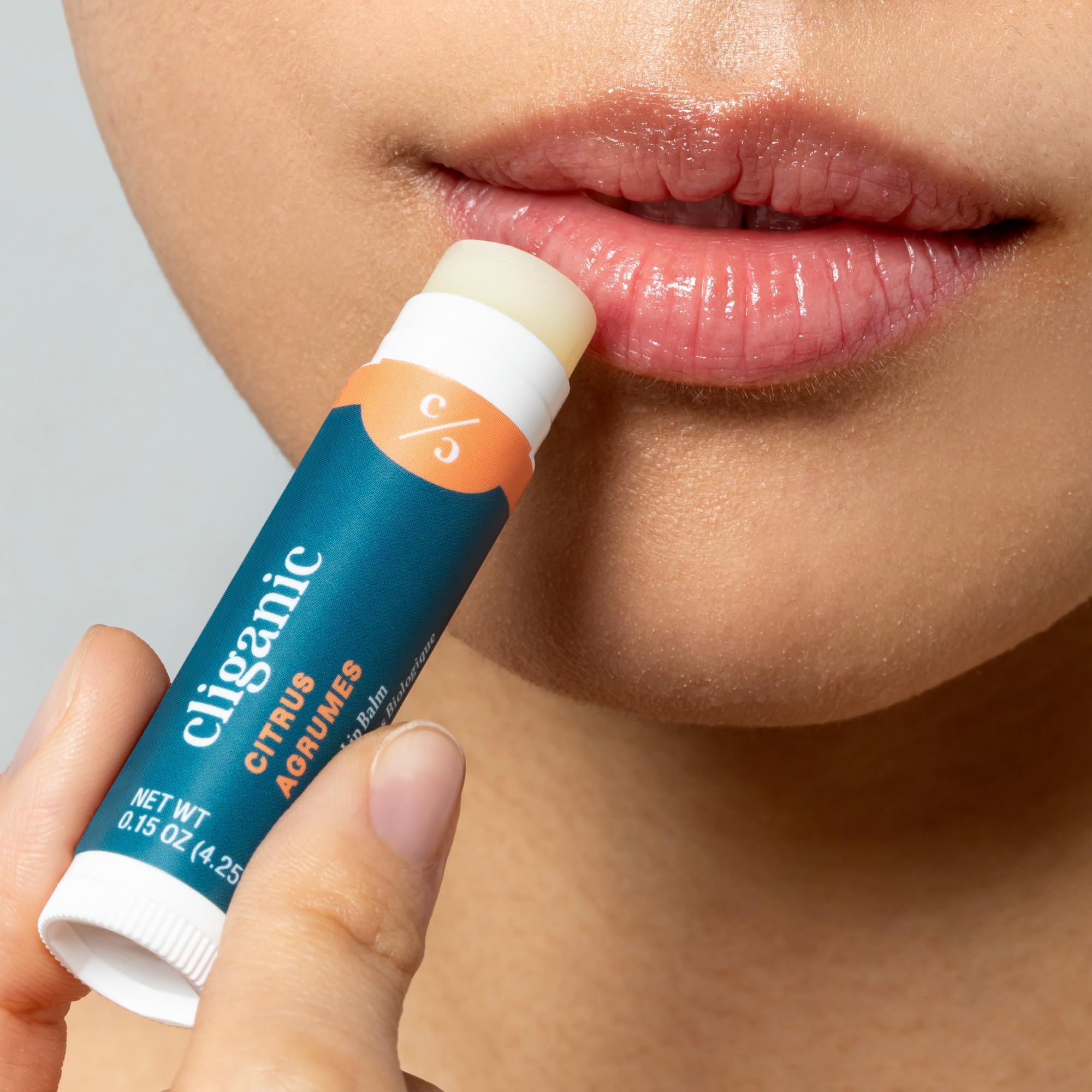 Cliganic lip balm beeswax tube with protective barrier