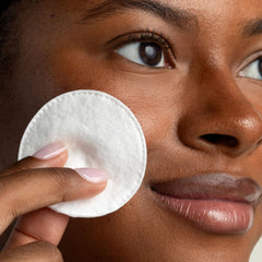 Cliganic Organic Cotton Rounds lint-free design for makeup removal