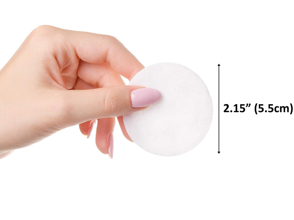 Soft texture visible on Cliganic Cotton Rounds ideal for gentle cleansing.
