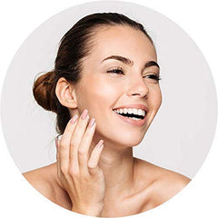 Cliganic vitamin E oil application on skin for moisturized care