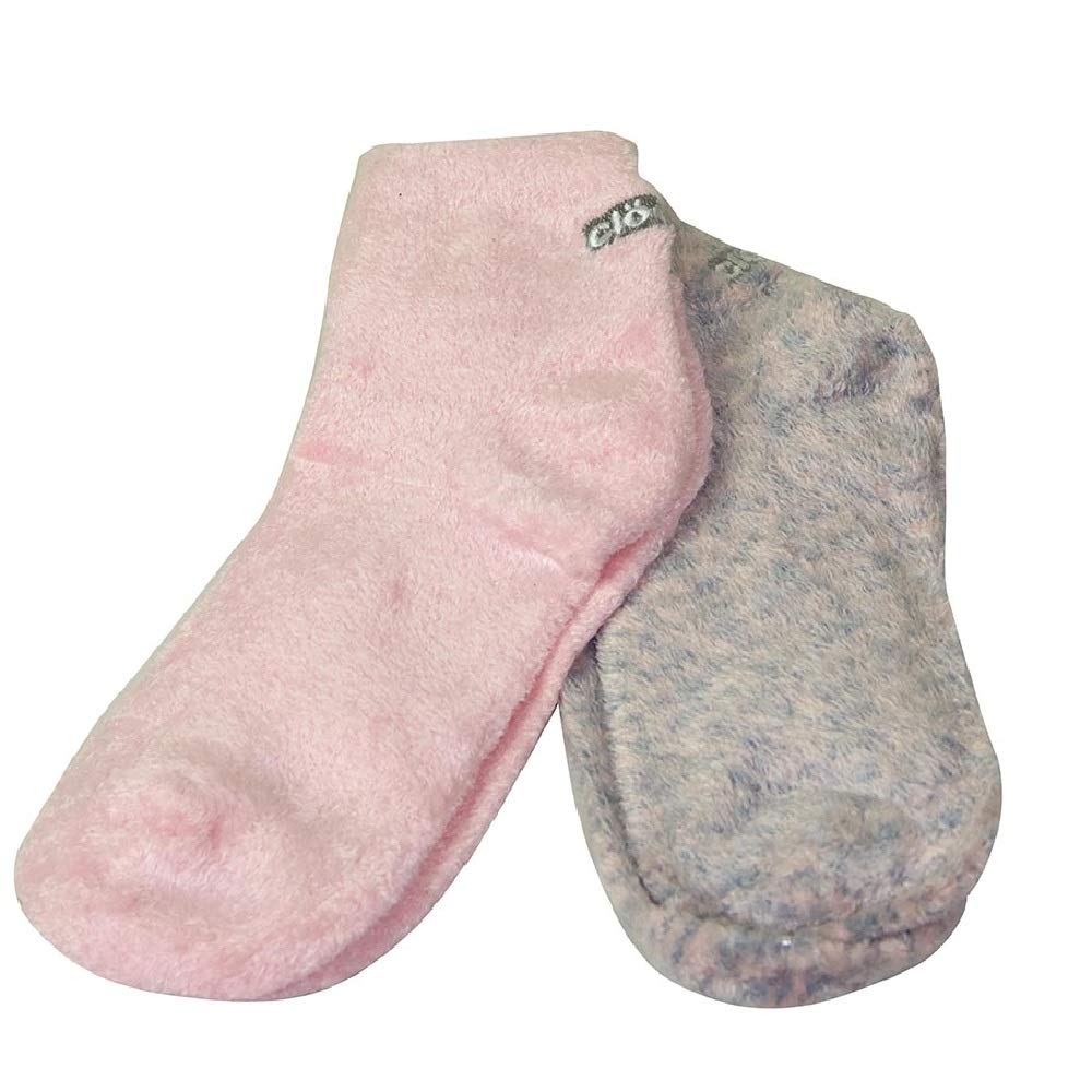 Cloudz Dreamy Pink Spa Socks packshot shows plush comfort for travel and home.