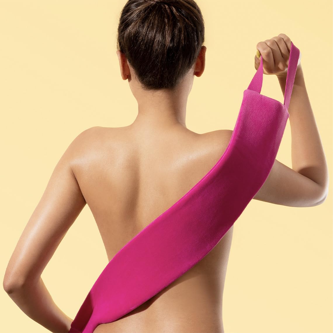 Coco & Eve Bali Bae self tan set back applicator reaches hard-to-reach areas evenly