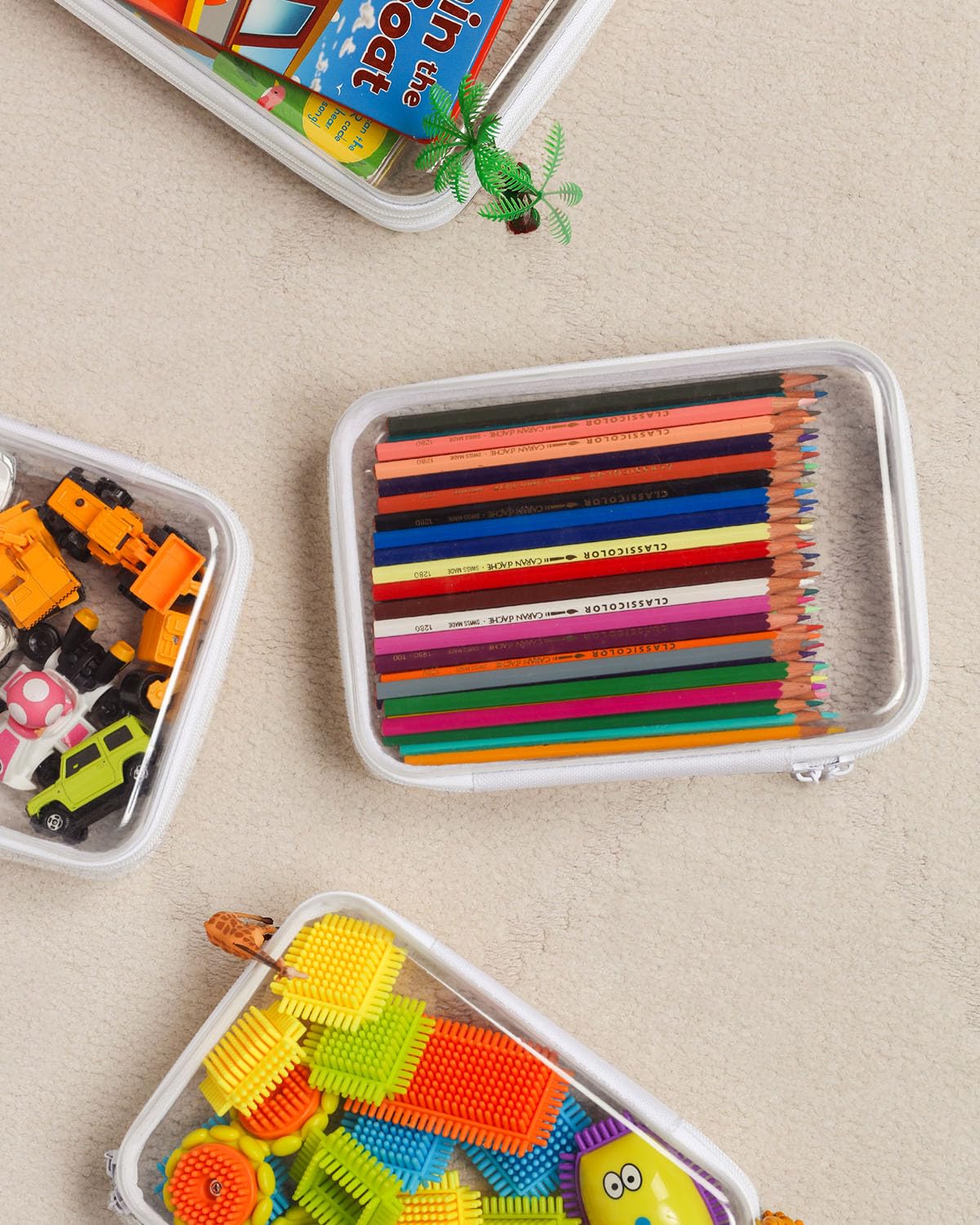 CoiiJoii clear case cosmetic storage travel-friendly keeps items organized.