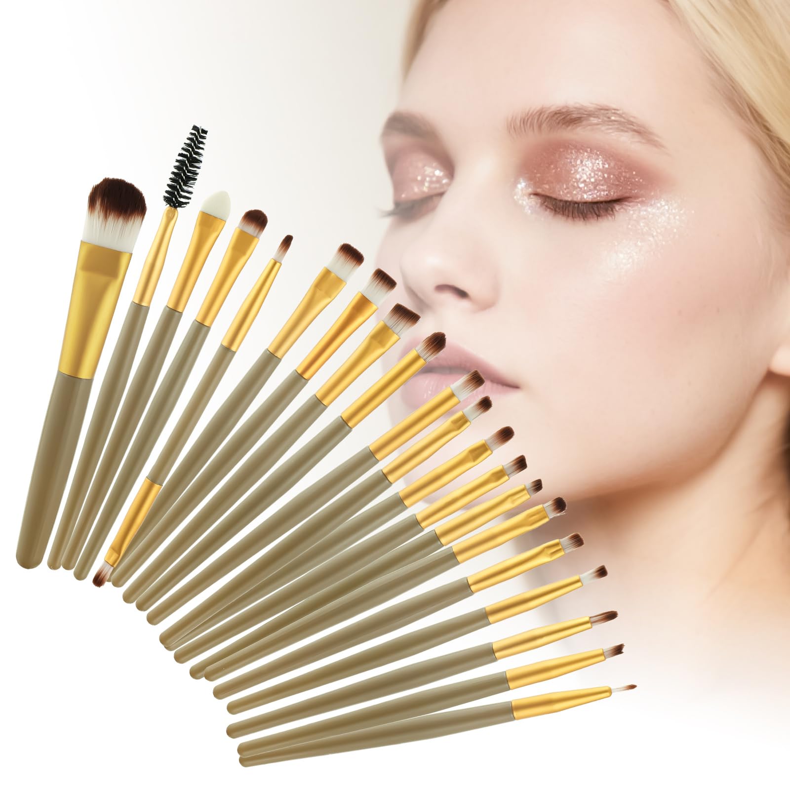 Coliusa Mascara enhances lash length and separation for defined eyes.