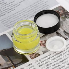 Coloch 10ml glass jar lid close-up showing airtight seal and secure threading.