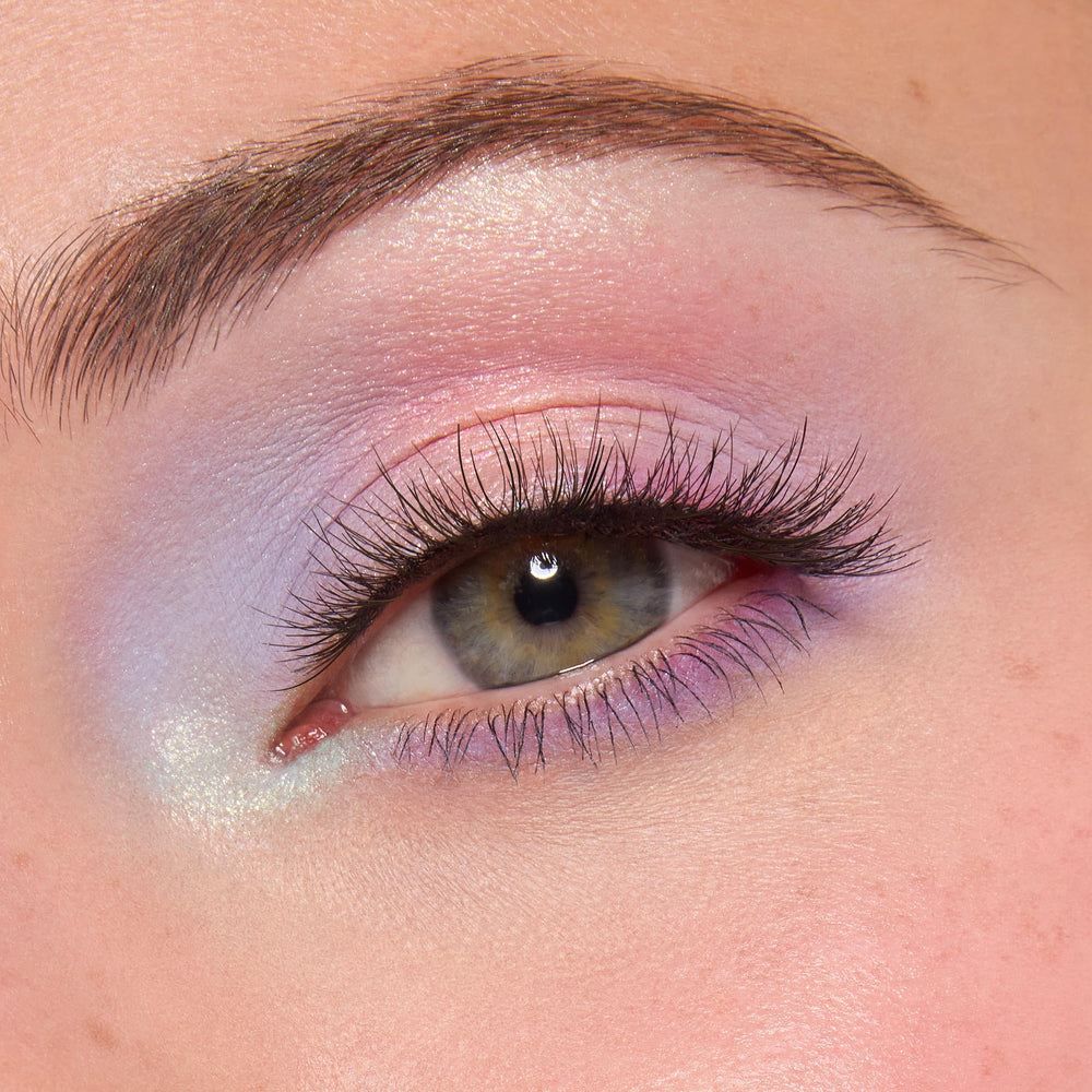 ColourPop Stitch Beach Dreamin' pearlescent glitters elevate soft daytime ensembles.