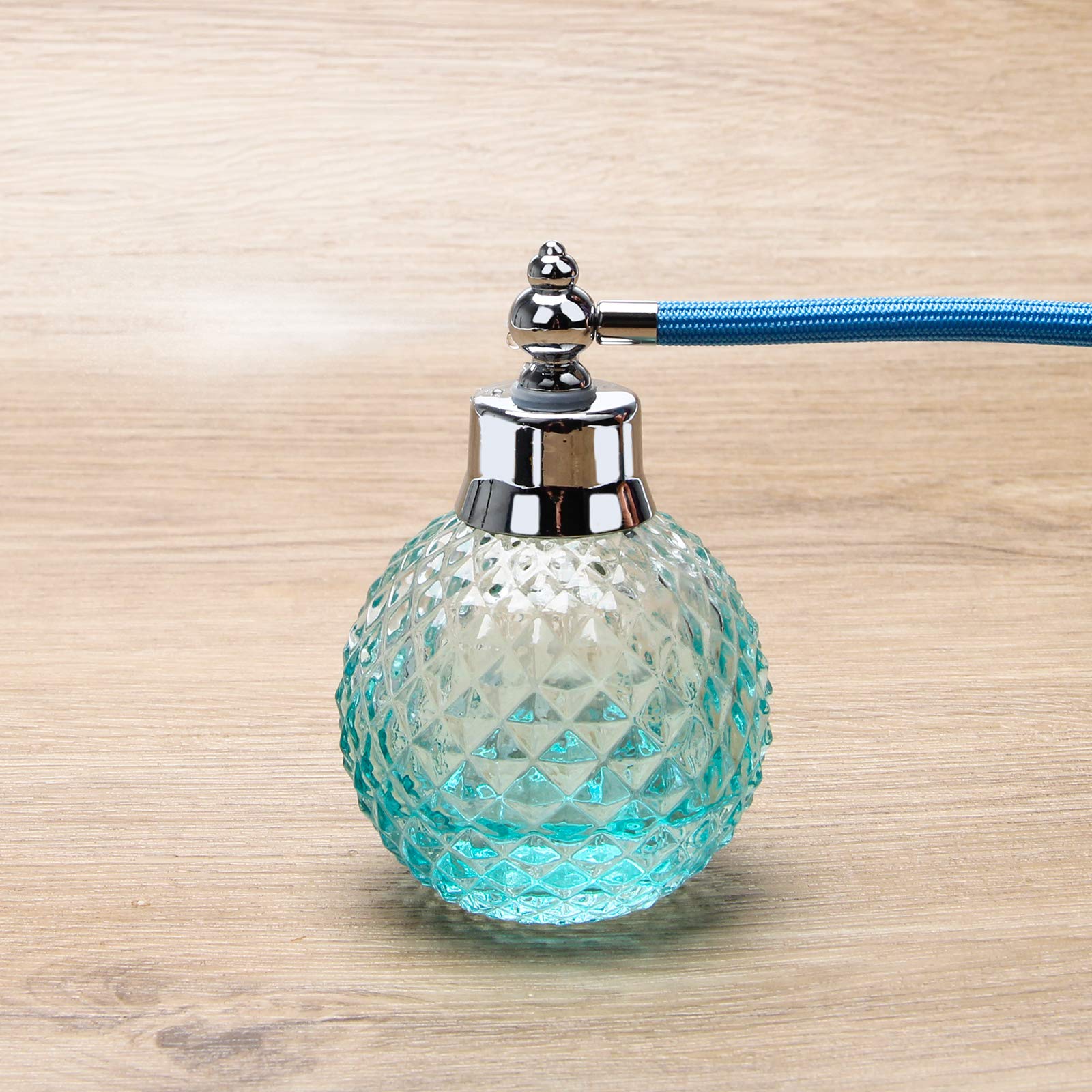 Coolrunner vintage-style perfume atomizer blending nostalgia with practicality