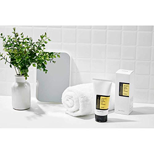 COSRX Advanced Snail Mucin Gel Cleanser foam action closeup highlights gentle gel-to-foam cleansing.