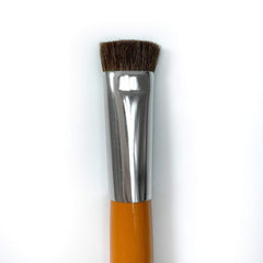 Bald spot coverage with Cover Your Gray Fill In Powder dark brown pack-2 in use.