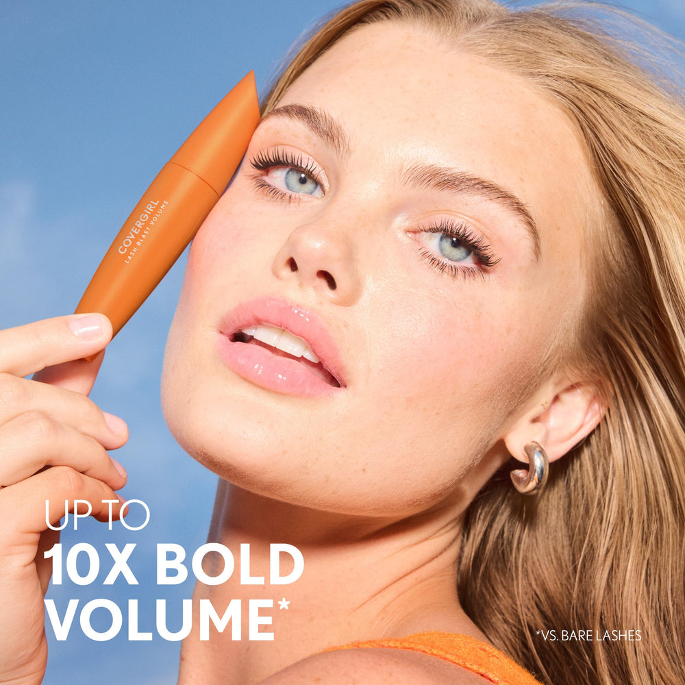 CoverGirl Perfect Point Plus Eyeliner Pencil Black Onyx swatch for bold contrast