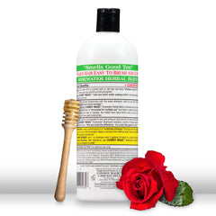 Cowboy Magic Shampoo lather close-up shows rich suds for gentle cleansing.